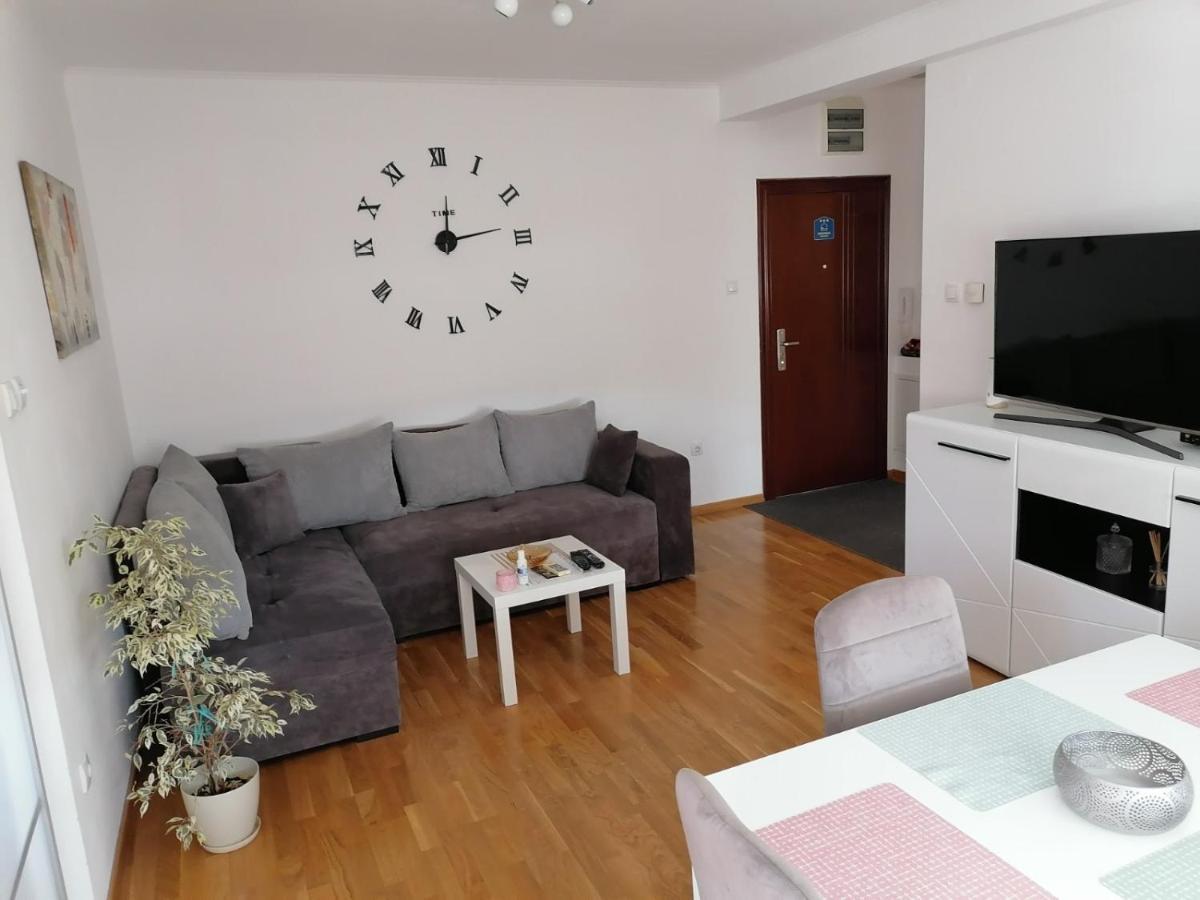 Paris Apartment -Free Private Parking Novi Sad Exterior photo